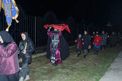 Великая пятница в храме Рождества Пресвятой Богородицы 